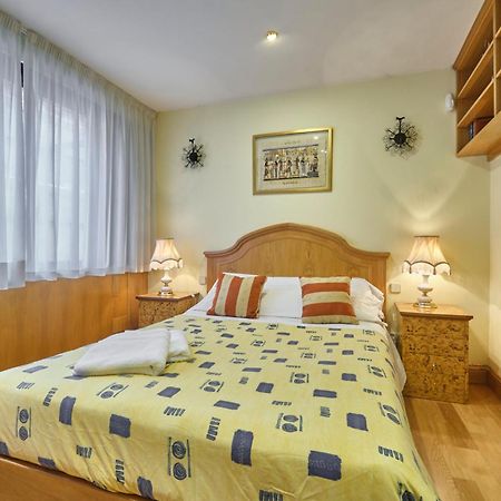 Apartamentos Carlos มาดริด ภายนอก รูปภาพ