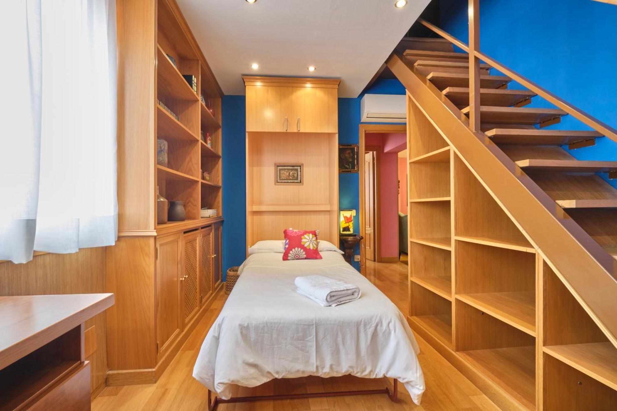 Apartamentos Carlos มาดริด ภายนอก รูปภาพ